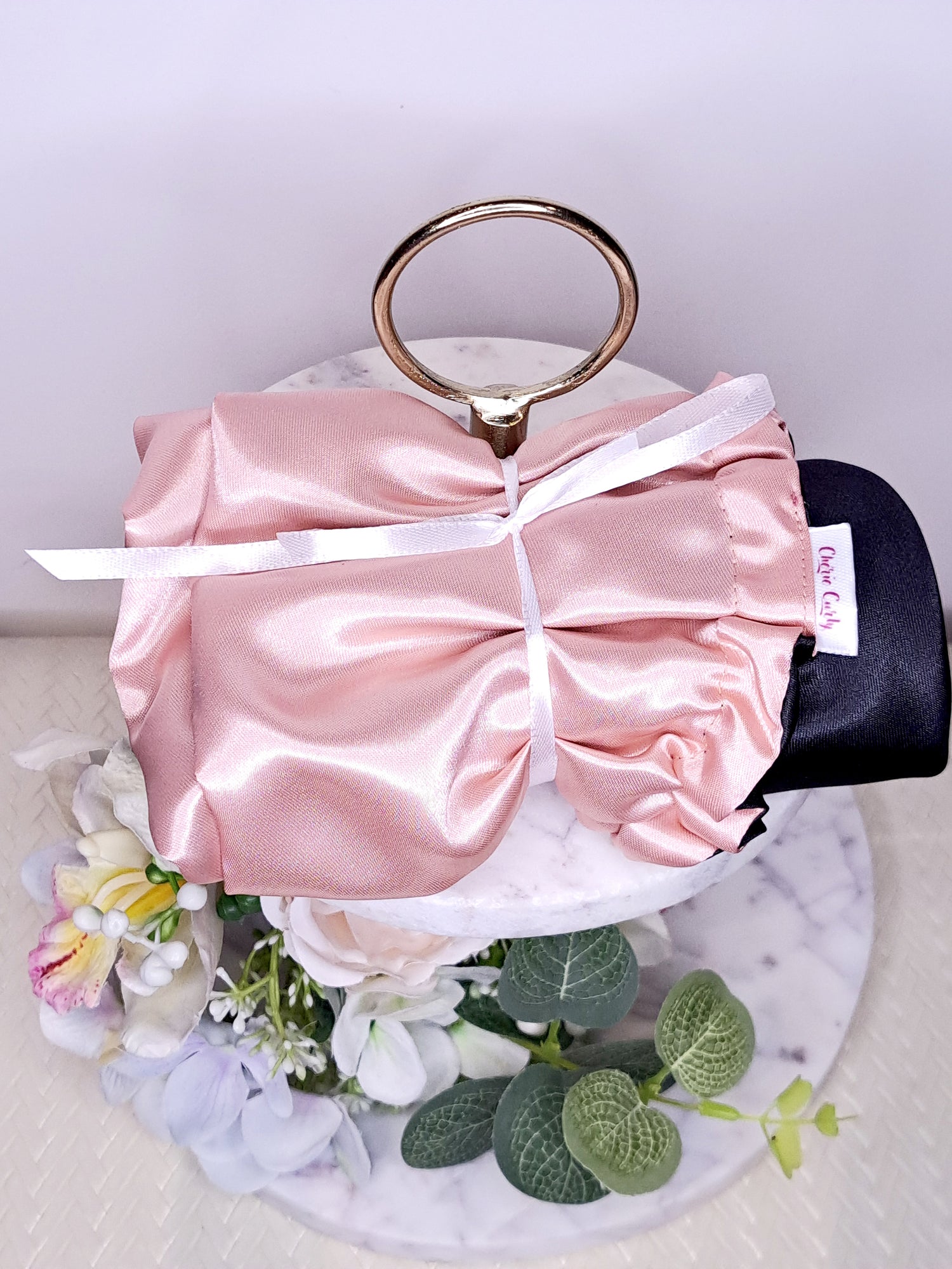 ♡ BONNETS EN SATIN ♡